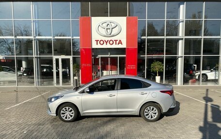 Hyundai Solaris II рестайлинг, 2021 год, 1 700 000 рублей, 8 фотография