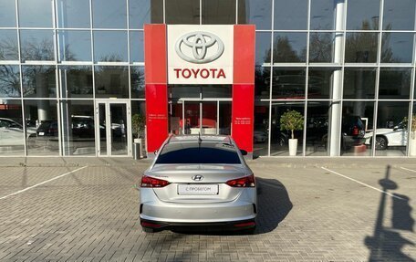 Hyundai Solaris II рестайлинг, 2021 год, 1 700 000 рублей, 6 фотография