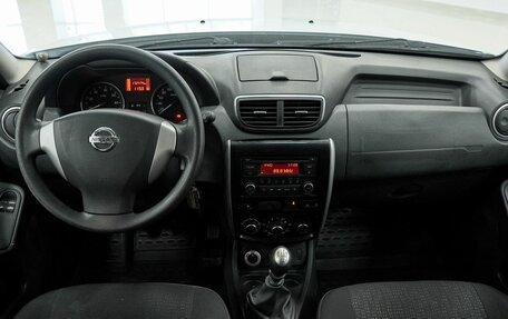 Nissan Terrano III, 2015 год, 910 000 рублей, 11 фотография