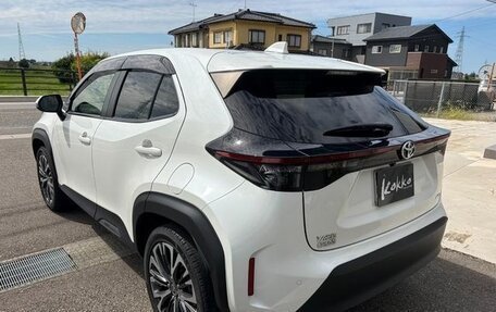 Toyota Yaris Cross, 2023 год, 1 470 000 рублей, 7 фотография