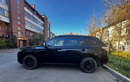 Mitsubishi Outlander III рестайлинг 3, 2012 год, 1 390 000 рублей, 5 фотография