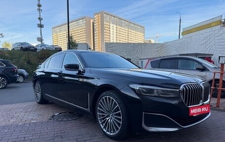 BMW 7 серия, 2019 год, 4 999 999 рублей, 2 фотография