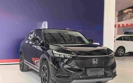 Honda Vezel, 2023 год, 1 980 000 рублей, 2 фотография