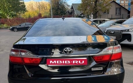 Toyota Camry, 2017 год, 1 720 000 рублей, 3 фотография
