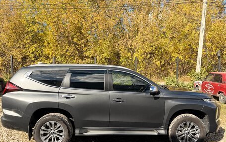 Mitsubishi Pajero Sport III рестайлинг, 2021 год, 3 999 990 рублей, 6 фотография