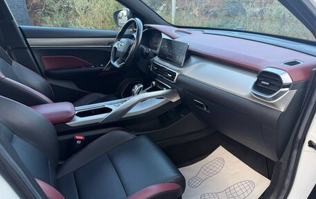 Geely Coolray I, 2022 год, 1 490 000 рублей, 12 фотография