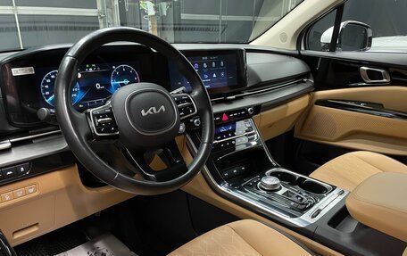 KIA Carnival, 2022 год, 3 800 000 рублей, 29 фотография