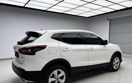 Nissan Qashqai, 2023 год, 2 000 000 рублей, 3 фотография