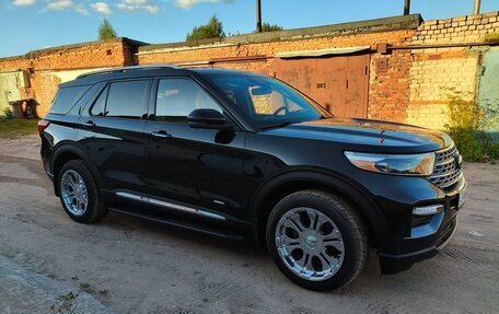Ford Explorer VI, 2021 год, 3 900 000 рублей, 3 фотография