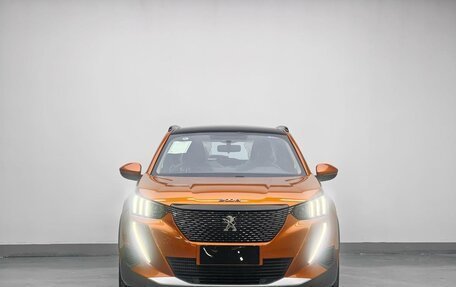 Peugeot 2008 II, 2023 год, 1 210 000 рублей, 2 фотография