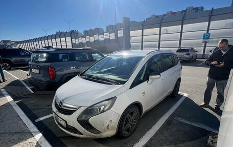 Opel Zafira C рестайлинг, 2013 год, 1 240 000 рублей, 3 фотография