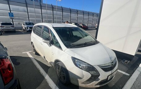 Opel Zafira C рестайлинг, 2013 год, 1 240 000 рублей, 5 фотография