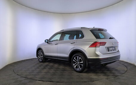 Volkswagen Tiguan II, 2018 год, 2 800 000 рублей, 7 фотография