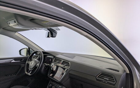 Volkswagen Tiguan II, 2018 год, 2 800 000 рублей, 11 фотография