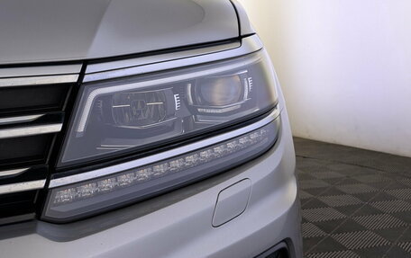Volkswagen Tiguan II, 2018 год, 2 800 000 рублей, 17 фотография