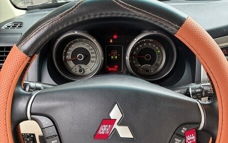 Mitsubishi Pajero IV, 2017 год, 3 300 000 рублей, 11 фотография