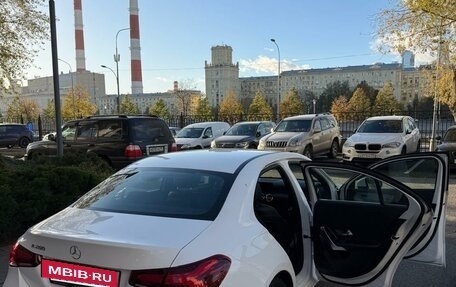 Mercedes-Benz A-Класс, 2019 год, 2 300 000 рублей, 6 фотография