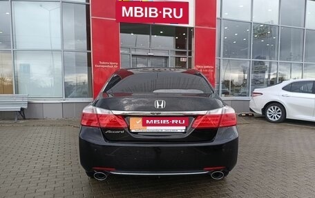 Honda Accord IX рестайлинг, 2013 год, 1 404 000 рублей, 13 фотография