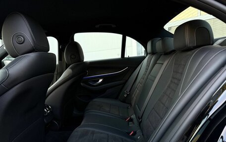 Mercedes-Benz E-Класс, 2020 год, 5 500 000 рублей, 10 фотография
