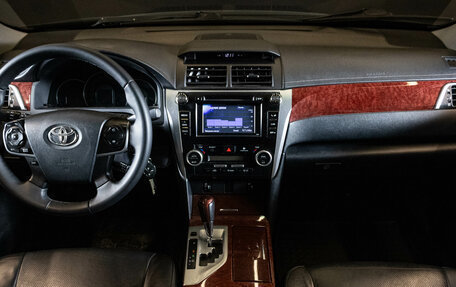 Toyota Camry, 2013 год, 1 523 000 рублей, 5 фотография