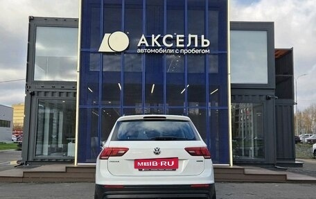 Volkswagen Tiguan II, 2020 год, 2 575 000 рублей, 4 фотография