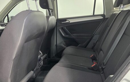 Volkswagen Tiguan II, 2020 год, 2 575 000 рублей, 16 фотография