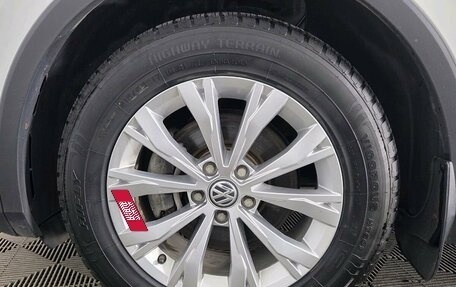 Volkswagen Tiguan II, 2020 год, 2 575 000 рублей, 10 фотография