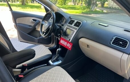 Volkswagen Polo VI (EU Market), 2017 год, 1 700 000 рублей, 8 фотография