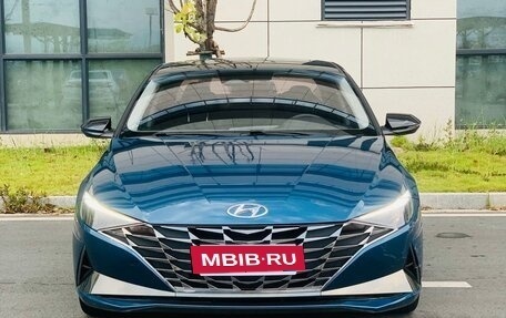 Hyundai Elantra, 2022 год, 1 430 000 рублей, 2 фотография