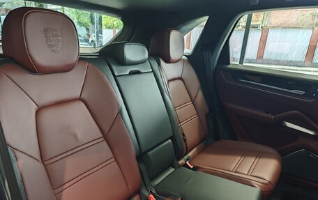 Porsche Cayenne III, 2026 год, 18 990 000 рублей, 38 фотография