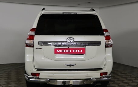 Toyota Land Cruiser Prado 150 рестайлинг 2, 2013 год, 2 999 990 рублей, 6 фотография