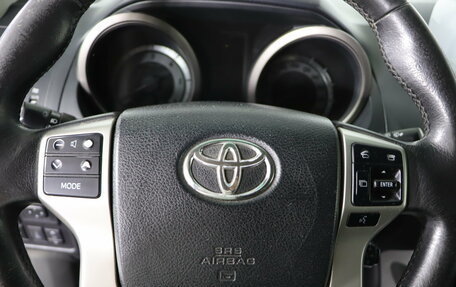 Toyota Land Cruiser Prado 150 рестайлинг 2, 2013 год, 2 999 990 рублей, 11 фотография