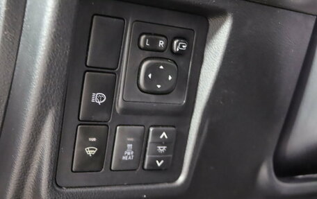 Toyota Land Cruiser Prado 150 рестайлинг 2, 2013 год, 2 999 990 рублей, 17 фотография