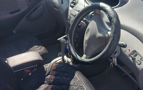 Toyota Vitz, 2000 год, 370 000 рублей, 1 фотография