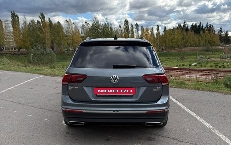 Volkswagen Tiguan II, 2018 год, 2 800 000 рублей, 3 фотография