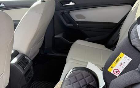 Volkswagen Tiguan II, 2018 год, 2 800 000 рублей, 11 фотография