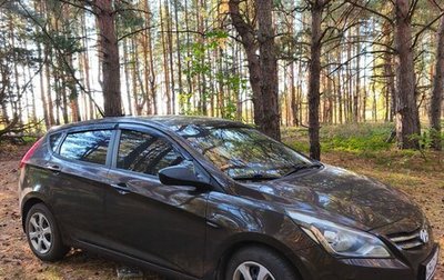 Hyundai Solaris II рестайлинг, 2015 год, 740 000 рублей, 1 фотография
