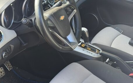 Chevrolet Cruze II, 2011 год, 350 000 рублей, 17 фотография