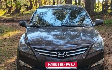 Hyundai Solaris II рестайлинг, 2015 год, 740 000 рублей, 3 фотография