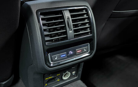 Volkswagen Passat B8 рестайлинг, 2020 год, 1 999 000 рублей, 17 фотография