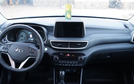 Hyundai Tucson III, 2019 год, 2 300 000 рублей, 6 фотография