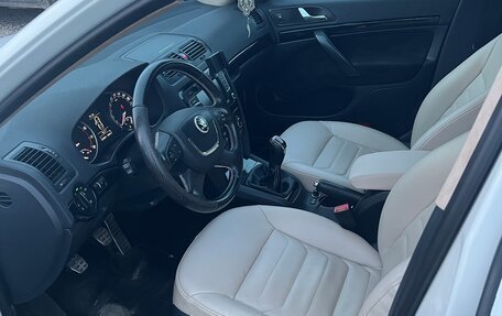 Skoda Octavia, 2012 год, 800 000 рублей, 10 фотография