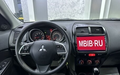 Mitsubishi ASX I рестайлинг, 2013 год, 999 000 рублей, 24 фотография