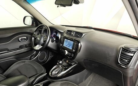 KIA Soul II рестайлинг, 2018 год, 1 375 000 рублей, 13 фотография