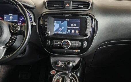 KIA Soul II рестайлинг, 2018 год, 1 375 000 рублей, 15 фотография