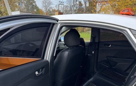 Hyundai Solaris II рестайлинг, 2019 год, 900 000 рублей, 8 фотография