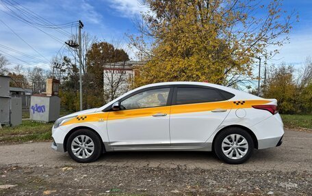 Hyundai Solaris II рестайлинг, 2019 год, 900 000 рублей, 2 фотография