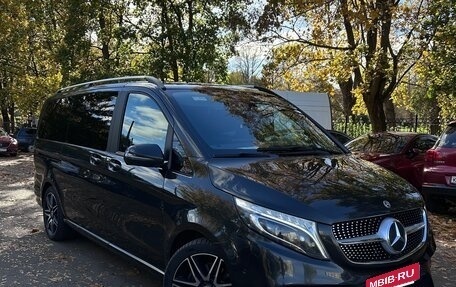 Mercedes-Benz V-Класс, 2021 год, 8 500 000 рублей, 2 фотография