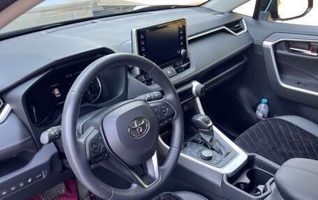 Toyota RAV4, 2020 год, 4 770 000 рублей, 4 фотография