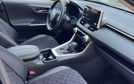 Toyota RAV4, 2020 год, 4 770 000 рублей, 5 фотография